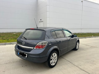 Opel Astra foto 4