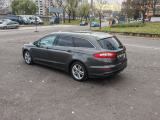 Ford Mondeo foto 8