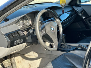 BMW 5 Series foto 8