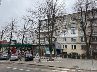 Apartament cu 3 camere, 68 m², Telecentru, Chișinău foto 12