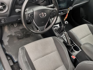 Toyota Auris foto 7