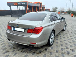 BMW 7 Series foto 2