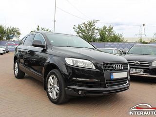 Audi Q7 foto 1