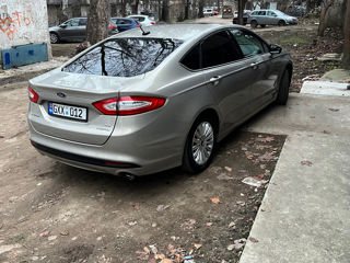 Ford Fusion foto 5