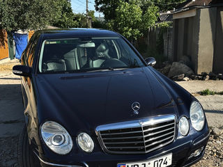 Mercedes E-Class foto 4