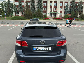 Toyota Avensis foto 7