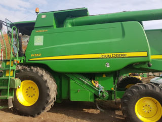 Combine John Deere W550  .Hillmasster, с 6- рядной жаткой для уборки кукурузы Geringoff