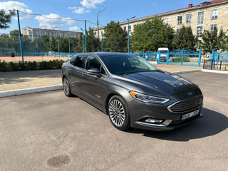 Ford Fusion foto 2