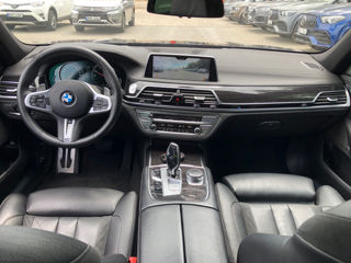 BMW 7 Series foto 8