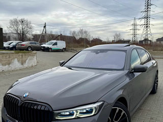 BMW 7 Series foto 8