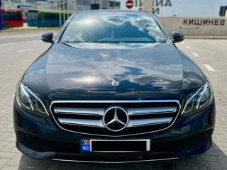 Mercedes E-Class foto 2