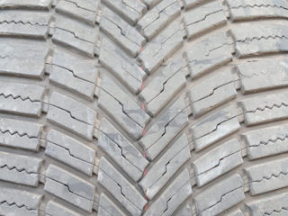 Vînd 1 anvelopă 235/40/19 bridgestone protector 5,5 mm. 2023 1100 lei foto 2