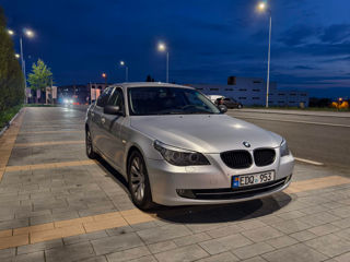 BMW 5 Series foto 1