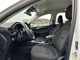 Ford Kuga foto 9