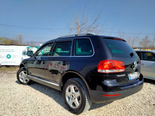 Volkswagen Touareg foto 3