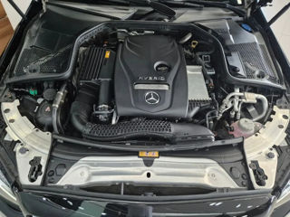 Mercedes C-Class foto 6