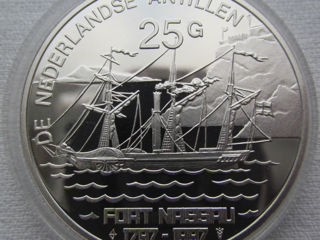 Серебряные монеты с изображением кораблей foto 3