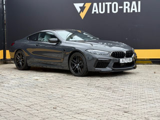 BMW M8 foto 2