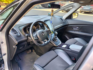 Renault Grand Scenic foto 2