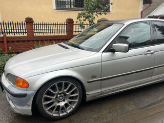 BMW 3 Series foto 1