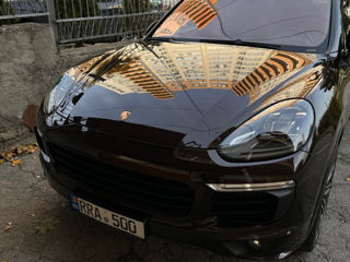 Porsche Cayenne foto 2