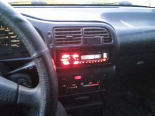 Nissan Sunny foto 7