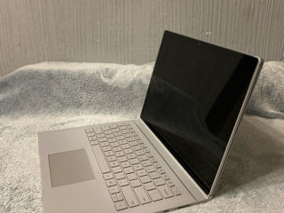 Microsoft Surface Book 2