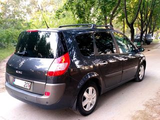 Renault Grand Scenic foto 4