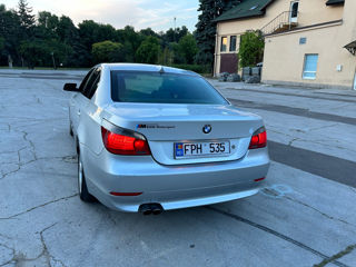 BMW 5 Series foto 6