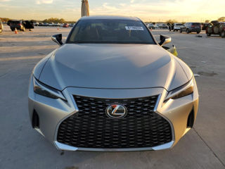 Lexus IS Series