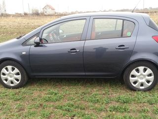 Opel Corsa foto 1