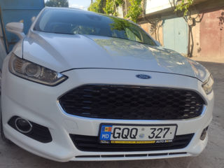 Ford Fusion foto 4