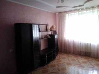 Apartament cu reparatie , negociabil !!! foto 3