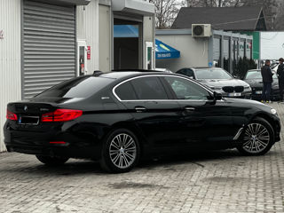 BMW 5 Series foto 3