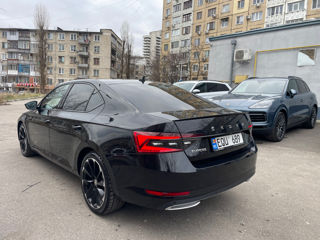 Skoda Superb foto 5