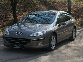 Peugeot 407 foto 2