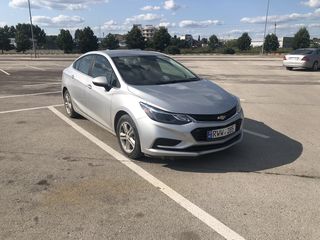 Chevrolet Cruze foto 2