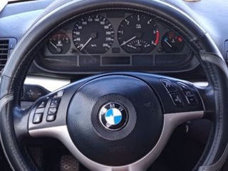 BMW 3 Series Touring foto 6