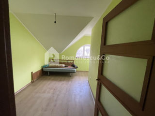 Apartament cu 4 camere, 200 m², Buiucani, Chișinău foto 5