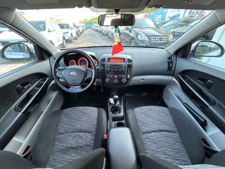 KIA Ceed фото 11