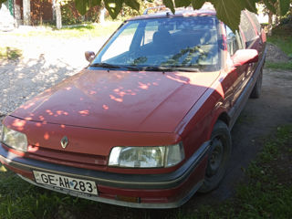 Renault 21