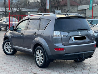 Mitsubishi Outlander foto 3