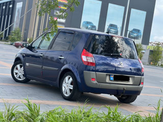 Renault Scenic foto 2