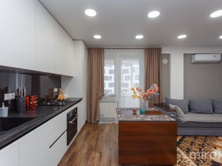 Apartament cu 2 camere, 65 m², Centru, Chișinău foto 3