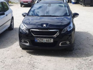 Peugeot 2008 foto 2