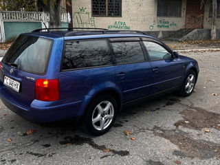 Volkswagen Passat foto 3