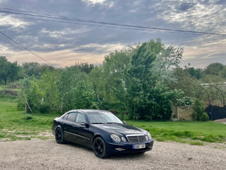 Mercedes E-Class foto 4