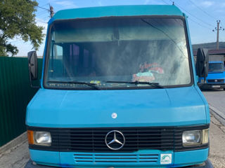 Mercedes 611 D Rex vario foto 2