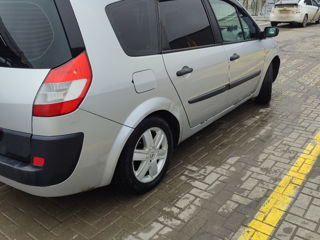 Renault Grand Scenic foto 8