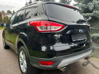 Ford Kuga foto 2